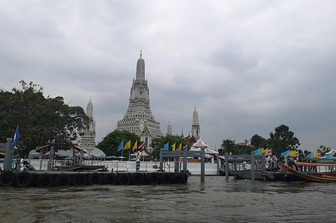 CHOB Bangkok Walking Tour (Talking + Walking + Eating) - Traditional Thai Foods and a Dance Show: Food With Context