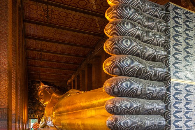 Damnern Saduak Floating Market, Grand Palace, Wat Phra Keo & Wat Pho - The Grand Palace: where you understand why this place matters