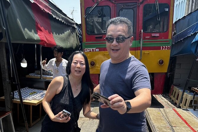 Damnoen Saduak Floating Market & Maeklong Railway From Bangkok - Damnoen Saduak Floating Market: Shopping by Boat, Not by Foot