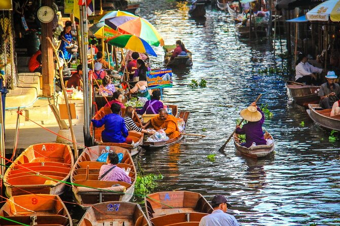 Damnoen Saduak Floating Market & Maeklong Railway Market Tour From Bangkok - What the guide adds (and why small groups matter)