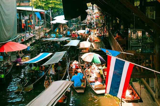 Damnoen Saduak Floating Market & Maeklong Railway Market Tour From Bangkok - Mae Klong Railway Market: watch the stalls react to the train