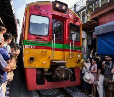 Damnoen Saduak Floating Market, Train with Pickup & Dropoff - Getting to Maeklong and Damnoen: Pickup, Meeting Point, and Timing Reality