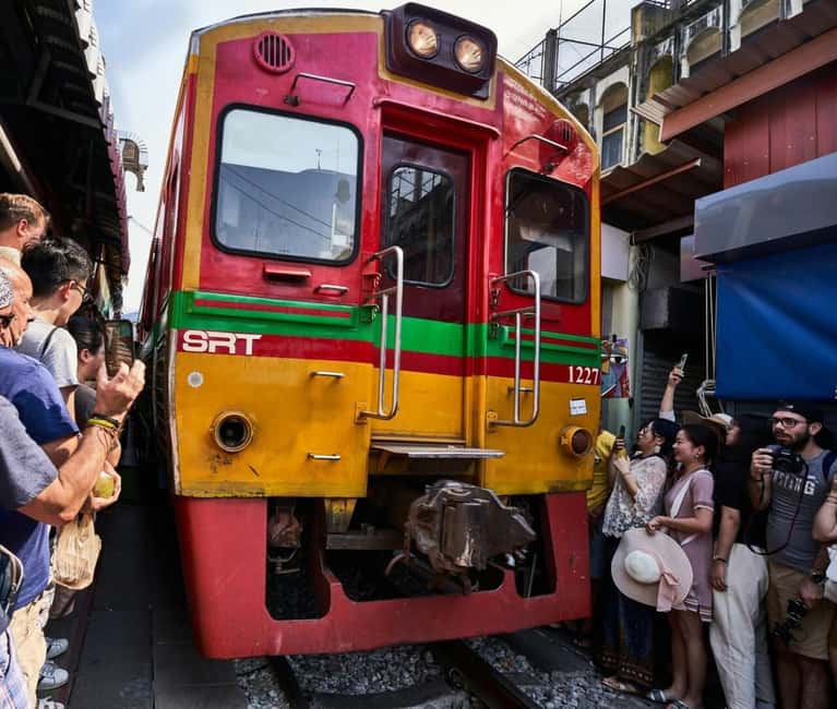 Damnoen Saduak Floating Market, Train with Pickup & Dropoff - Getting to Maeklong and Damnoen: Pickup, Meeting Point, and Timing Reality