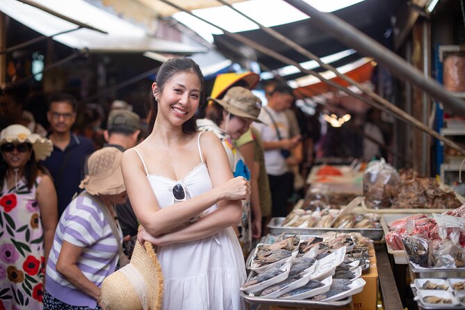 DamnoenSaduak Floating Market Michelin Food One Day Tour - Mae Klong Railway Market (Hoop Rom): The Train Moment Up Close