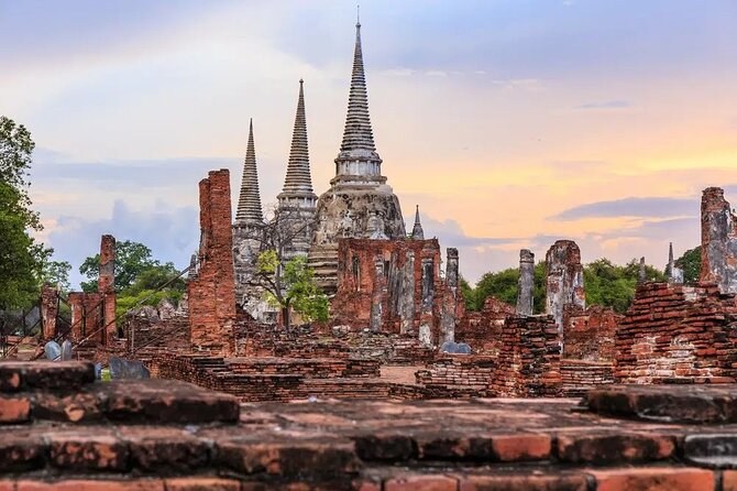 Day Tour of Ayutthaya and Bang Pa-In - Boat views and why you should lean into the water angle