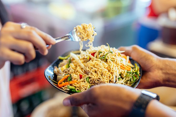 Drinks & Bites in Bangkok Private Tour - Stop 4: Soi Phetchaburi 5 and holy basil flavor you’ll remember