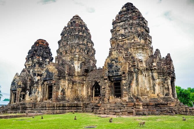 Ethical Elephant Watching Tour From Bangkok & Pattaya - The Thai lunch stop: included, and better than you’d expect