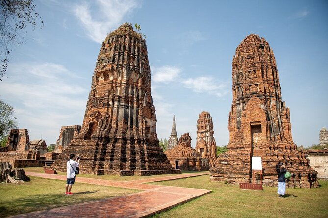 Explore Ancient Ayutthaya Historical Park Day Tour in Bangkok - Is $90 worth it for this Ayutthaya temple route?