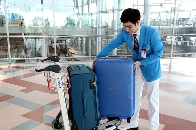 Fast Track with Private Butler at Suvarnabhumi Airport - Alphard Transfers Into Bangkok: Great When It’s Timed Right