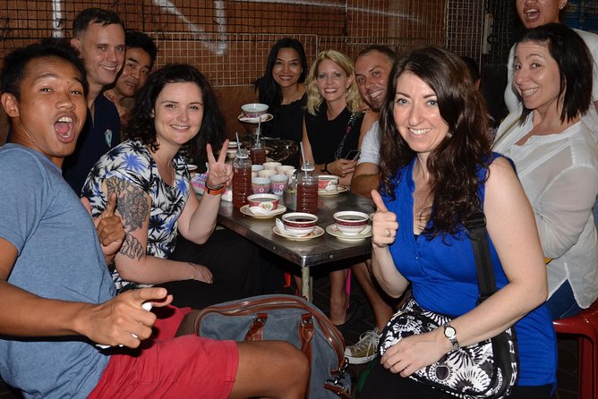 Flavors of Bangkok: Small-Group Chinatown Evening Food Tour - Stop 2: Yaowarat Road and the street-food rhythm