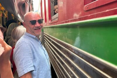 Floating Market and Railway Market Private Tour VIP Transport - Damnoen Saduak Floating Market: canals, shops, and the option to switch to boat time