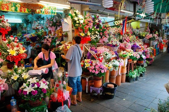 Floating Market - Train Market - Flower Market and China Town - Why this Bangkok markets day makes sense