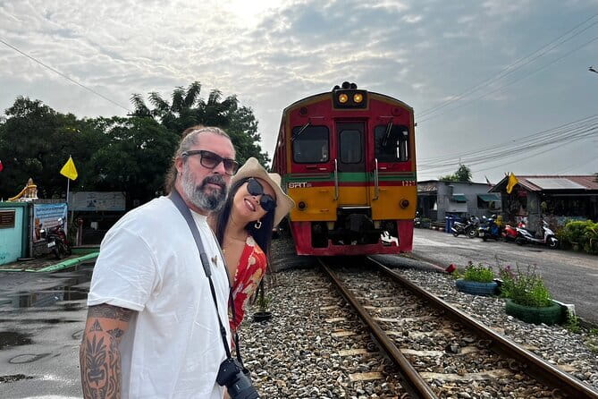 Floating & Railway Markets Tour - Two Markets, One Day: What Makes This Tour Fun