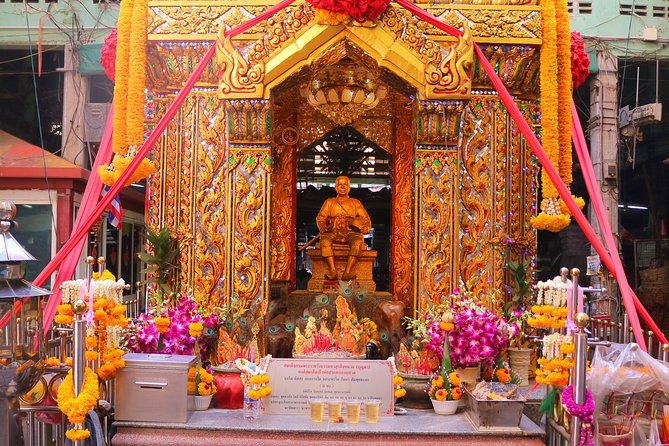 Flower Market & Floral Art: Multilingual Private Tour [EN/others] - Kudi Chin area: Guanyin shrine, Santa Cruz Church, and the Baan Kudi Chin Museum