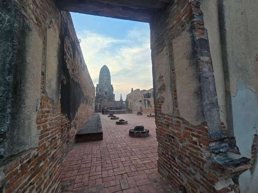 From Bangkok: Ayutthaya Afternoon Tour with Boat & Tuk-Tuk - Guide quality: storytelling that makes the stones make sense