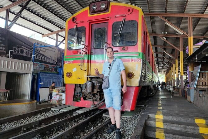 From Bangkok: Ayutthaya UNESCO Heritage Park and Temples Tour - Bang Pa In Summer Palace in about 1 hour