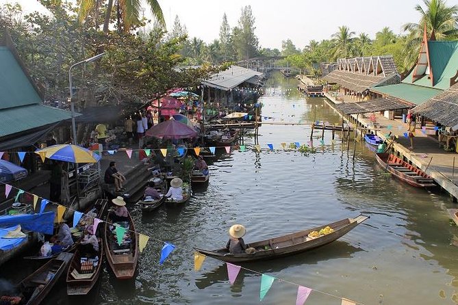 From Bangkok : Thaka Floating Market - Key Things You’ll Notice on This Day Trip