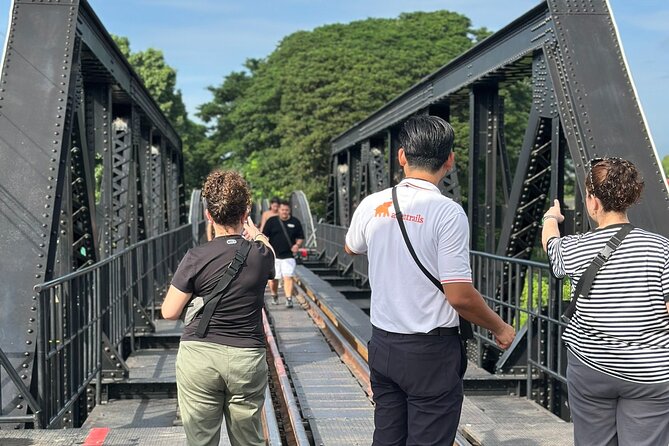 Full-Day Kanchanaburi River Kwai & Death Railway Private Tour - Lunch, transport comfort, and pacing on an early departure