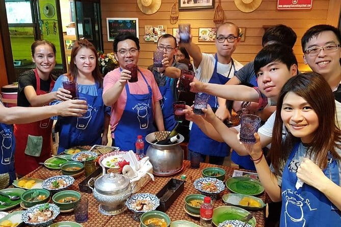 Fun Tuk Tuk Dinner and Massage in Old Town Bangkok - Chinatown Street Food Dinner and Dessert Walk: Eat Like You Mean It