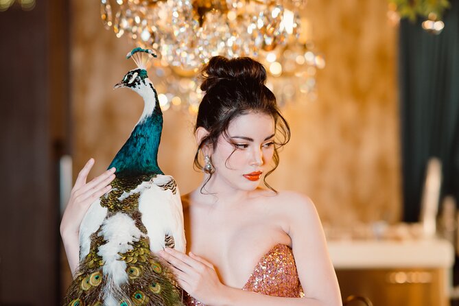 Golden Dome Cabaret Show Bangkok - Optional Photo Sessions and the Extra Costs You Might See