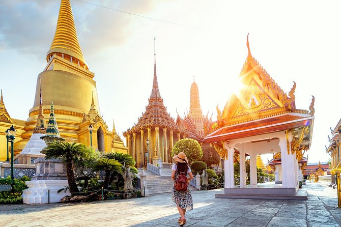 Grand Palace, Damnoen Floating Market & Maeklong Railway Market Tour – Full Day - Meals are not included: plan for snacks or a proper pause