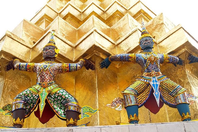 Grand Palace & Temples of Bangkok - Stop 2: Wat Phra Kaew (Temple of the Emerald Buddha)