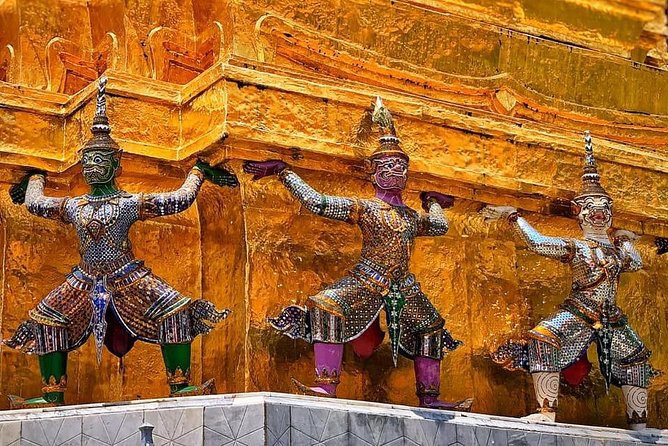 Grand Palace , Thai dance & Fun street walk in Bangkok - Phahurat Market (Little India) plus lunch like locals eat