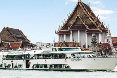 Grand Pearl Dinner Cruise: Dining & Live Performances - The 2-hour cruise timing: how the night flows