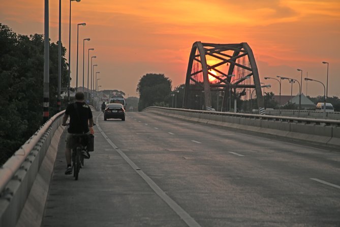 Half-Day Ayutthaya Sunset Bicycle Excursion - Wat Mahathat: a key Ayutthaya landmark with a longer stop