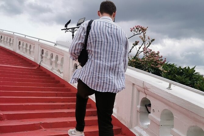 Half Day Bangkok Food and Sightseeing Tour - Wat Hua Lumphong: a calm start before the food wave