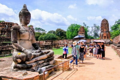 Heritage Tour in Ayutthaya by Cruise - Wat Mahathat: The Bodhi Tree Buddha Head Moment