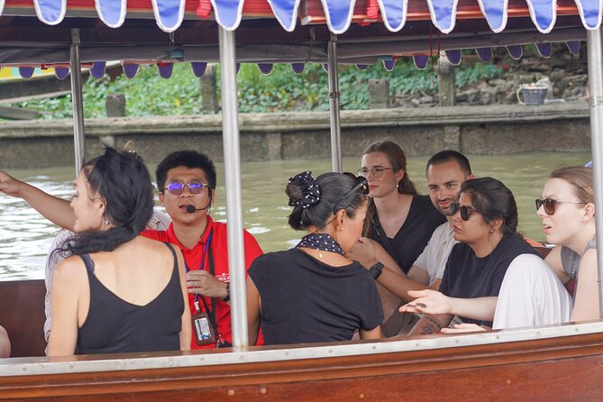 Hidden Bangkok: Local Canal & Artist Village by EV Boat - Khlong Bang Luang Artist House: street art with local context
