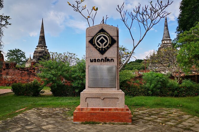 Highlights of Bangkok and Ayutthaya (World Heritage site) in 1 day - Wat Arun (Temple of Dawn): the river landmark you can’t fake