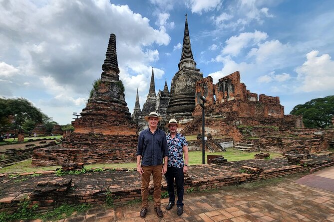 Historic City of Ayutthaya Full Day Private Tour from Bangkok - Temple of the Reclining Buddha (Wat Lokayasutharam): the scale is the star