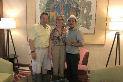 In and around Bangkok Private Tour Guide with Custom Experience - Temple day essentials: Grand Palace, Wat Phra Chetuphon, Wat Saket, Wat Traimit, Wat Arun, Wat Phra Kaew