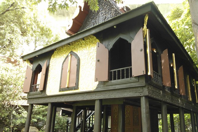 Jim Thompson's House and National Museum Bangkok (Phranakorn) - Your Guide, Your Pace, and the Group Size Factor