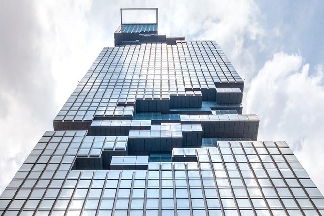 King Power MahaNakhon SkyWalk at Bangkok Admission Ticket - Refreshments and the Evening Atmosphere