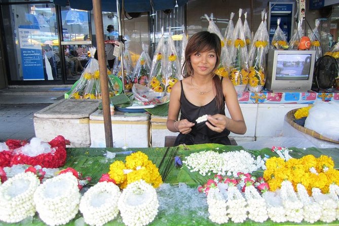 Laem Chabang Shore Excursion : Shopping, Massage & Food Tasting - JJ Mall shopping and lunch: your air-conditioned reset