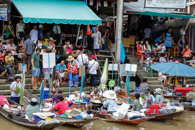 Maeklong & Damnoen Saduak Markets: Railway & Floating Market Tour - Standing in the Right Place for Mae Klong’s Train Moment