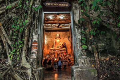 Maeklong Railway & Floating Market Tour (Private & All-Inclusive) - The private boat ride that makes the floating market make sense