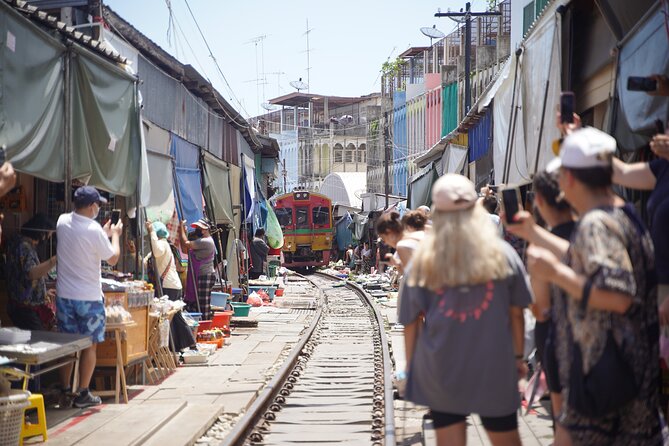 Maeklong Railway Market and Floating Market - Price and value: is $32.55 a good deal?