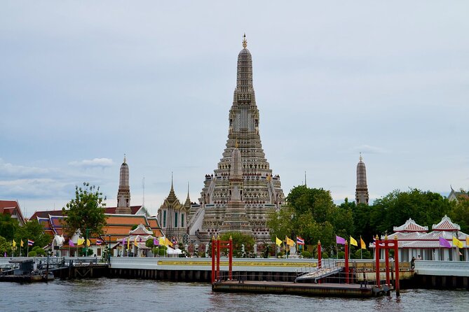 Meridian Sunset Dinner Cruise - Floating Paradise From ICONSIAM Bangkok - The river route: landmarks you’ll recognize fast
