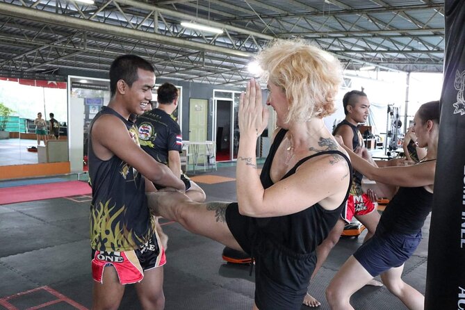 Muay Thai Boxing Class - Coaching That Includes Kids and First-Timers