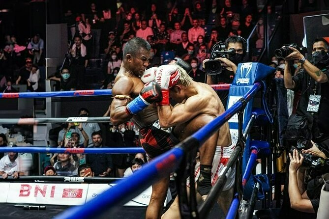 Muay Thai Boxing Match Tickets at Rajadamnern Stadium in Bangkok - Food and drinks: how to keep your stomach happy