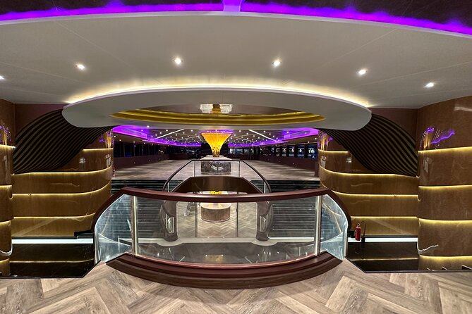 Opulence Buffet Dinner Cruise & Cultural Show - Boat Comfort and Cleanliness: Why the Setting Matters
