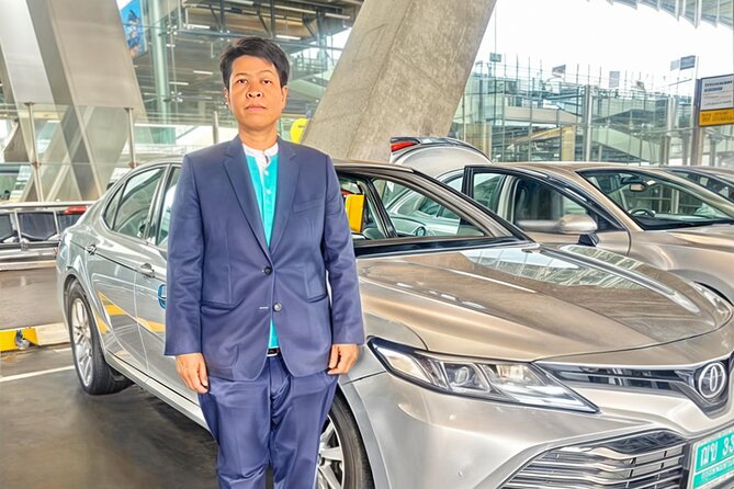 Private Airport Transfer Suvarnabhumi BKK From or To downtown BKK - Finding the Impressive Suvarnabhumi Counter at Gate 9
