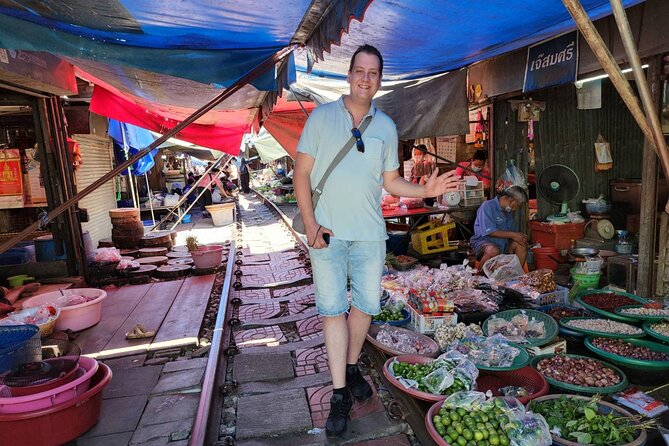 Private Amphawa & Maeklong Railway Market Day Tour with Fireflies - Quick Booking Check: What to Confirm Before You Go