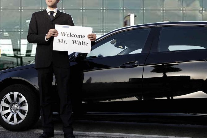 Private Arrival Transfer: BKK pr DMK Airports to Bangkok - BKK or DMK to Central Bangkok, Without the Airport Headache