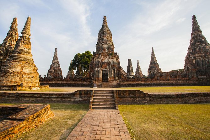 Private Ayutthaya full Day Trip With Private Guide - Wihan Phra Mongkhon Bophit: The Big Bronze Buddha You Can’t Ignore