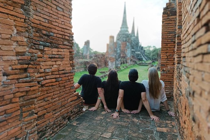 PRIVATE Ayutthaya + SUNSET Boat Tour + Light up The NIGHT - Wat Chaiwatthanaram at sunset: photo time with real payoff